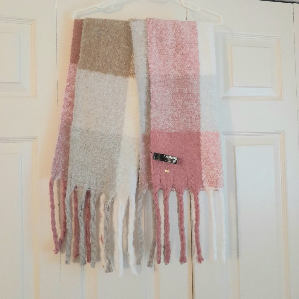 NEW EXPRESS brushed plaid fringed blanket scarf